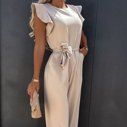 Ärmlös jumpsuit med hög midja och bälte