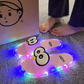 🐧 50% RABATT NU! 💡 LED Tecknad Tofflor – Livfull Ljusande Sula & Söt Pingvin Design – Flexibel PVC & Enkel Slip-On 🏠