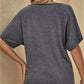 Avslappnad damtopp med kort ärm och off-shoulder