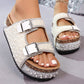👡 50% RABATT! ✨ Sandaler med Dubbla Spännen & Korkklack – Elegant Design, Bekväm Passform & Perfekt För En Stilsäker Sommarlook 💎