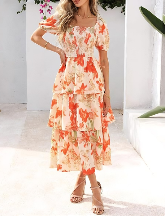 🌸 Sommarens dröm –Maxiklänning I Chiffong Med Blommönster Och Volanger – Kortärmad Med Rund Halsringning👗