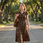 👗 50% RABATT NU! 🐆 Damernas Eleganta Leopardmönstrad Klänning med Slag – Chic, Smickrande & Djärv Stil 🥂