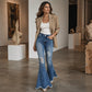 👖 Dammjeans med hög midja och utsvängda ben samt slitna detaljer – Trendiga utsvängda jeans med bekväm passform och tuff denimlook ✨