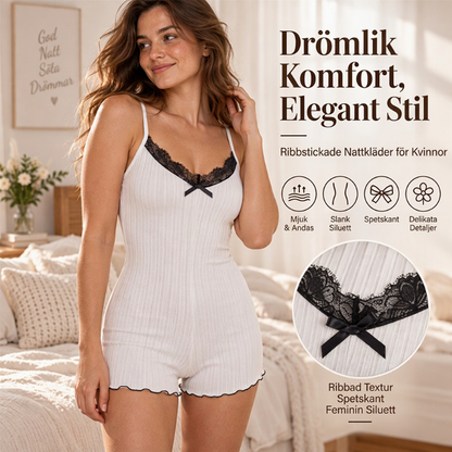 🌹 Ribbad pyjamasdräkt för dam med spetsdetaljer – kort modell
